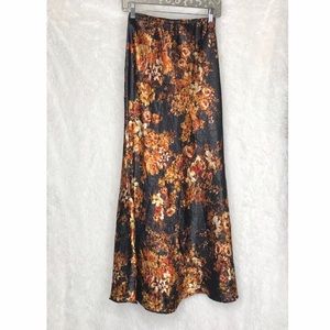 Mimi Chica Black Floral Long Skirt Small